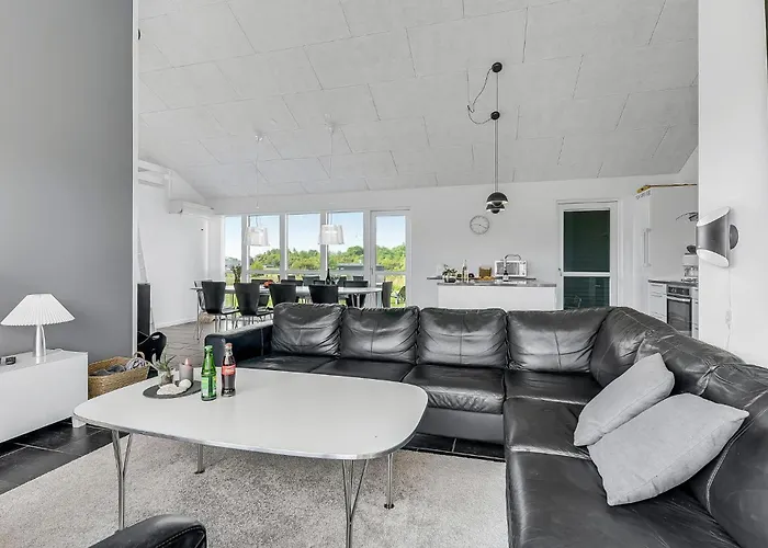 Aro Strandvaenget Ix בית נופש הדרסלב