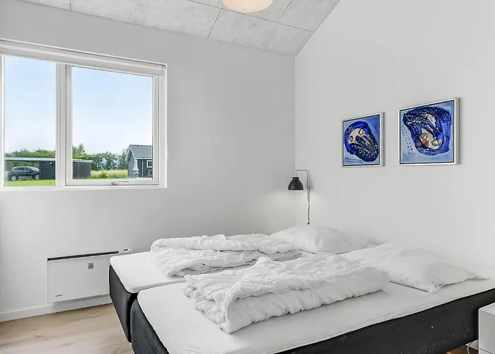 Aro Strandvaenget Ix *