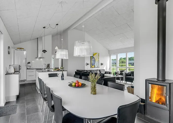 Aro Strandvaenget Ix *